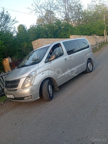 Hyundai H-1 2009, 401,200 km - 2.5 l - Şəki