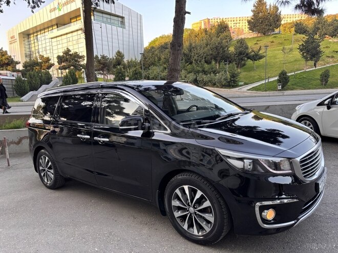 Kia Carnival-9