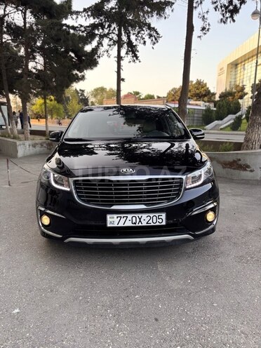 Kia Carnival-8