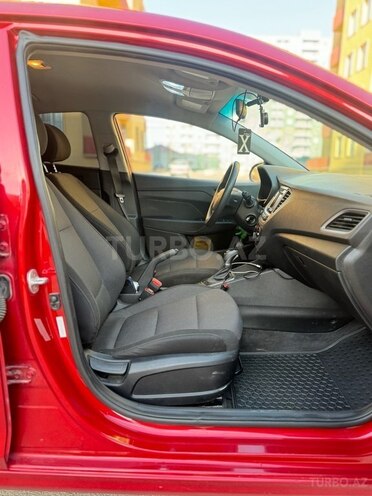 Hyundai Accent 2019, 167,372 km - 1.6 l - Bakı