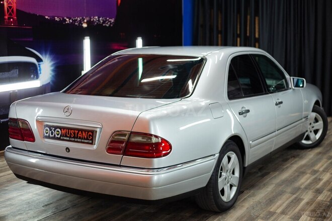 Mercedes E 240 1998, 268,000 km - 2.4 l - Sumqayıt