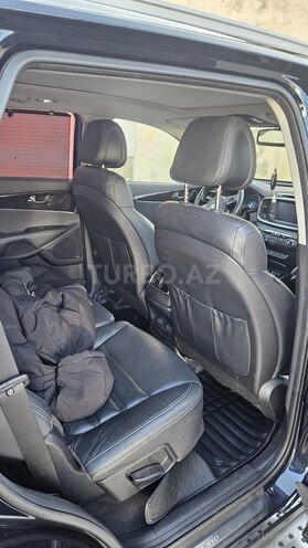 Kia Sorento-9