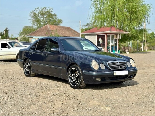 Mercedes E 220 d 1999, 590,000 km - 2.2 л - Astara