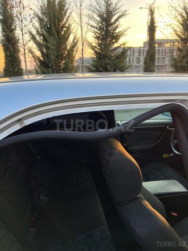 Mercedes C 180 2000, 324,715 km - 1.8 l - Yevlax