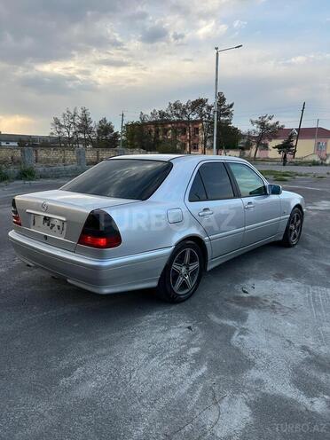 Mercedes C 180 2000, 324,715 km - 1.8 l - Yevlax