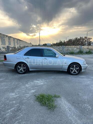 Mercedes C 180 2000, 324,715 km - 1.8 l - Yevlax