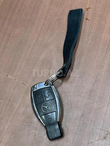 Mercedes C 180 2000, 324,715 km - 1.8 l - Yevlax