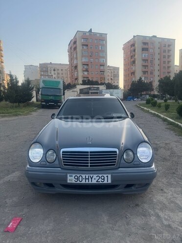 Mercedes E 230 1996, 417,000 km - 2.3 l - Sumqayıt