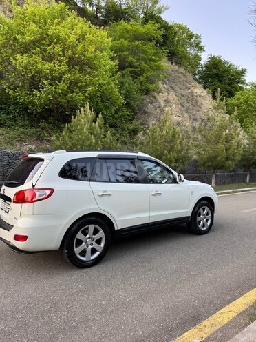 Hyundai Santa Fe-3