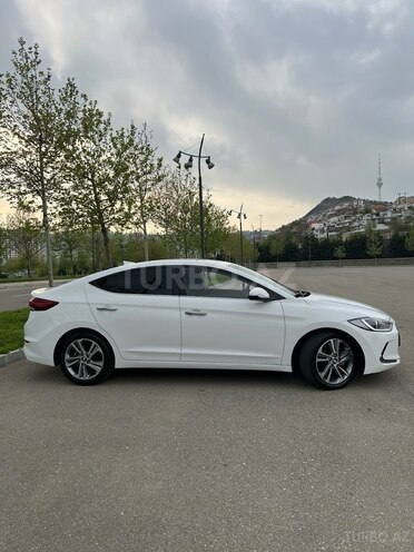 Hyundai Avante-6