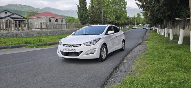 Hyundai Avante 2015, 75,000 km - 1.6 л - Zaqatala