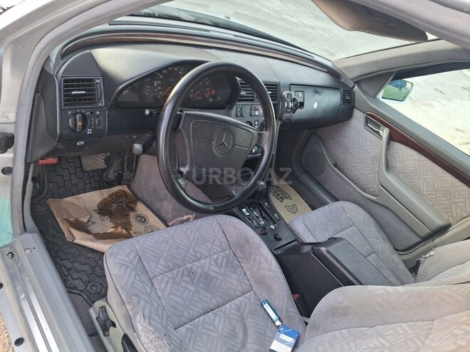 Mercedes C 200 1995, 280,000 km - 2.0 л - Bakı