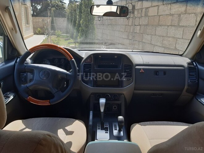 Mitsubishi Pajero 2003, 315,000 km - 3.0 l - Bakı