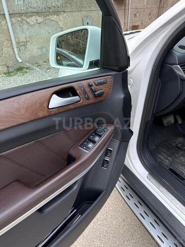 Mercedes GL 500 4MATIC 2015, 180,000 km - 4.7 l - Bakı