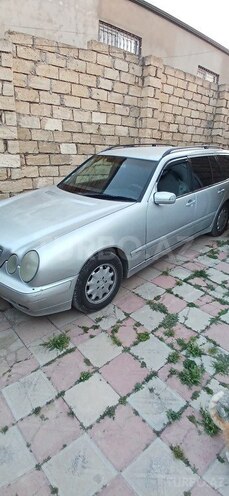Mercedes E 240 1999, 398,754 km - 2.4 l - Bakı