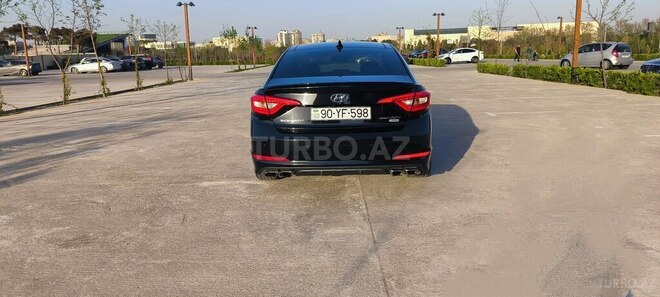 Hyundai Sonata-9