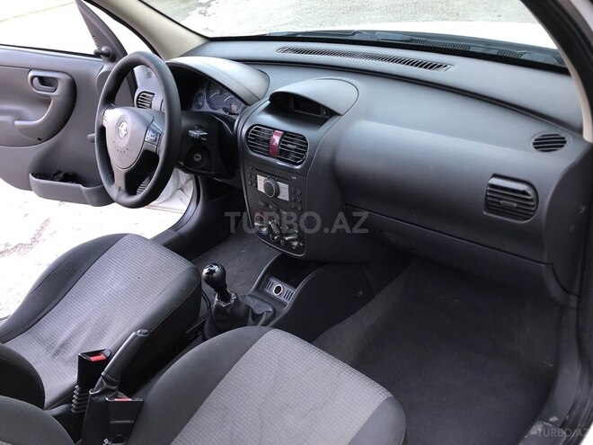 Opel Combo-10