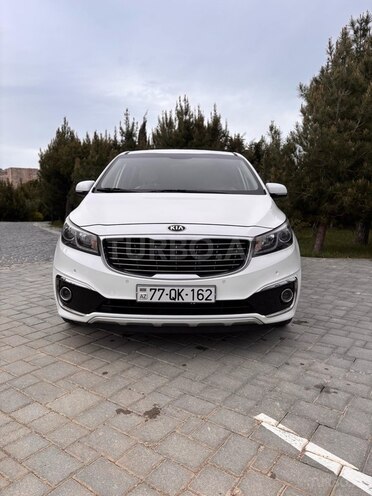 Kia Carnival-4