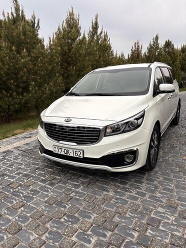Kia Carnival-3