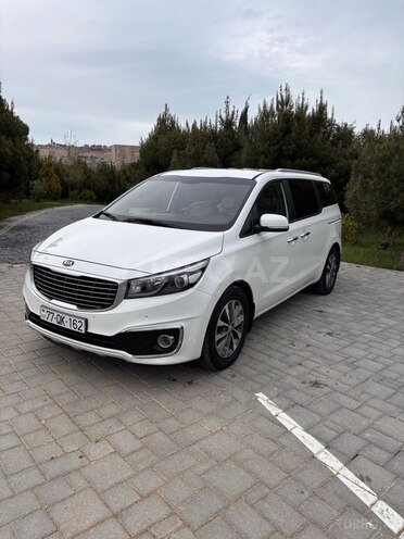 Kia Carnival-10