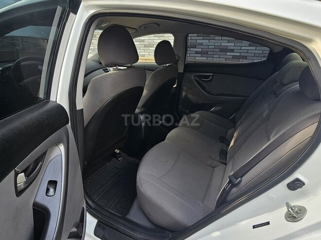 Hyundai Elantra 2015, 130,000 km - 1.8 l - Bakı