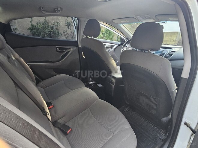 Hyundai Elantra 2015, 130,000 km - 1.8 l - Bakı