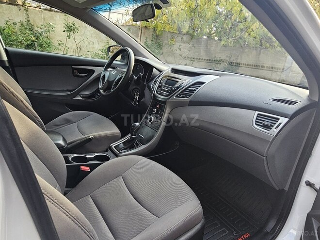 Hyundai Elantra 2015, 130,000 km - 1.8 l - Bakı