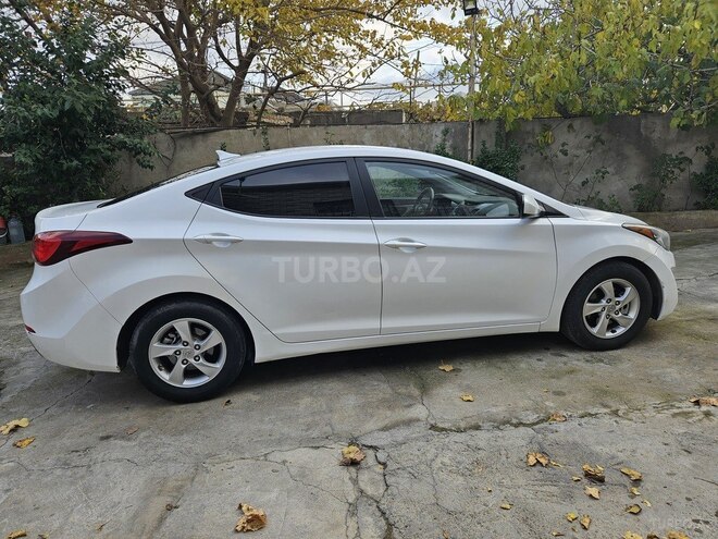 Hyundai Elantra 2015, 130,000 km - 1.8 l - Bakı