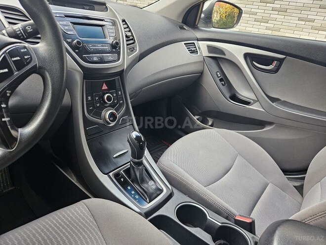 Hyundai Elantra 2015, 130,000 km - 1.8 l - Bakı