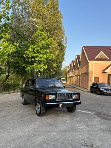 LADA (VAZ) 2107-2