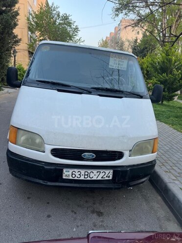 Ford Transit-1