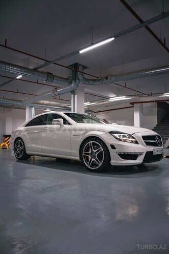 Mercedes CLS 63 AMG 2012, 200,000 km - 5.5 l - Bakı
