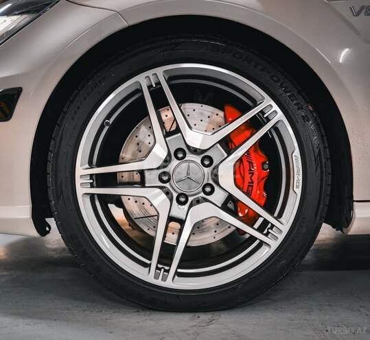 Mercedes CLS 63 AMG 2012, 200,000 km - 5.5 l - Bakı