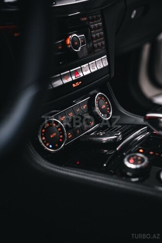 Mercedes CLS 63 AMG 2012, 200,000 km - 5.5 l - Bakı