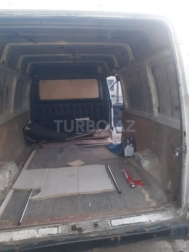 Ford Transit-6
