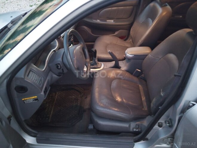 Hyundai Sonata-8