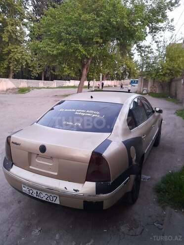 Volkswagen Passat 2001, 319,000 km - 1.8 l - Gəncə
