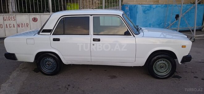LADA (VAZ) 2107 2000, 98,000 km - 1.6 l - Ucar