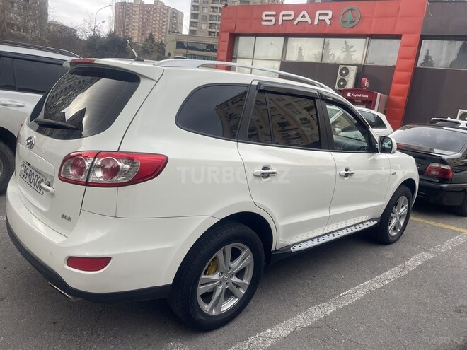Hyundai Santa Fe-6