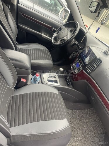 Hyundai Santa Fe-5