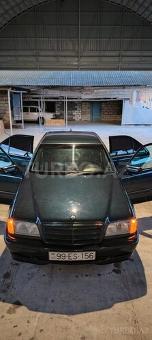 Mercedes C 180 2000, 405,000 km - 1.8 l - Yevlax