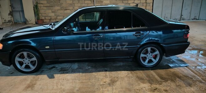 Mercedes C 180 2000, 405,000 km - 1.8 l - Yevlax