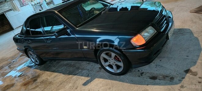 Mercedes C 180 2000, 405,000 km - 1.8 l - Yevlax