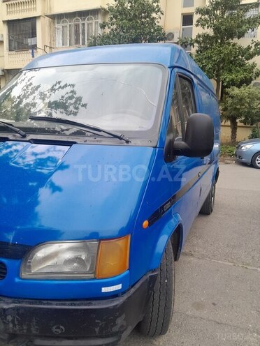 Ford Transit-7