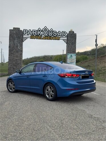 Hyundai Elantra 2017, 93,000 km - 2.0 l - Qusar