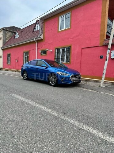 Hyundai Elantra 2017, 93,000 km - 2.0 l - Qusar