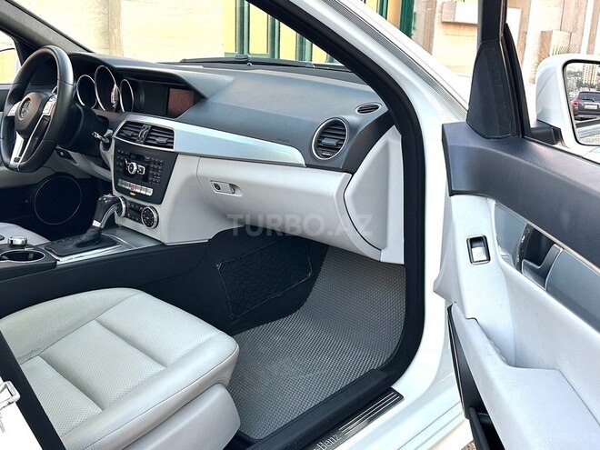 Mercedes C 250-10