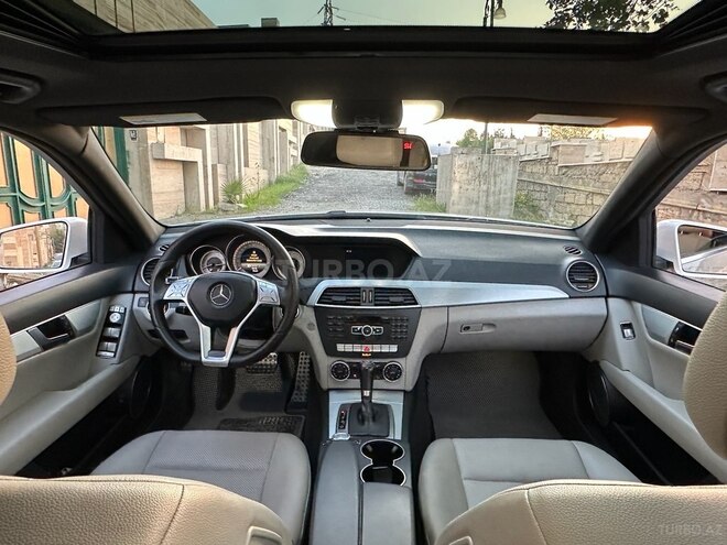 Mercedes C 250-13