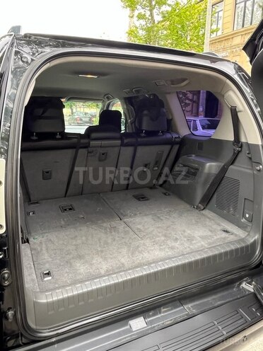 Toyota Land Cruiser Prado-9