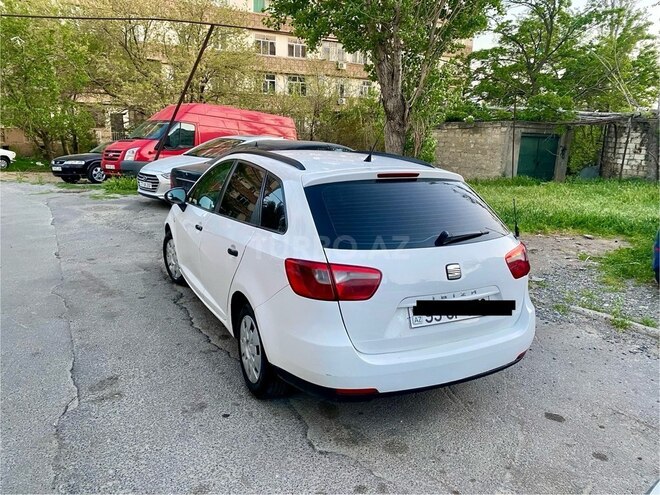 SEAT Ibiza-4